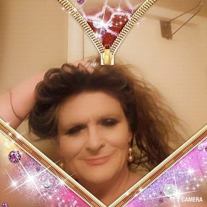 Meet your Posher, Deborah